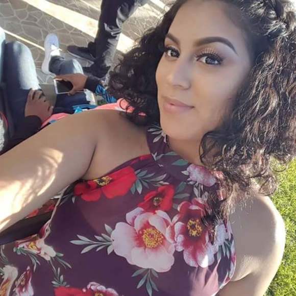 Meet your Posher, Sonia - Picture 3 of 5